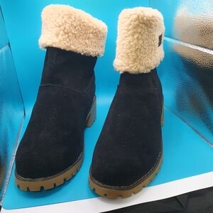 Source Unknown Black and Cream Winter Boots